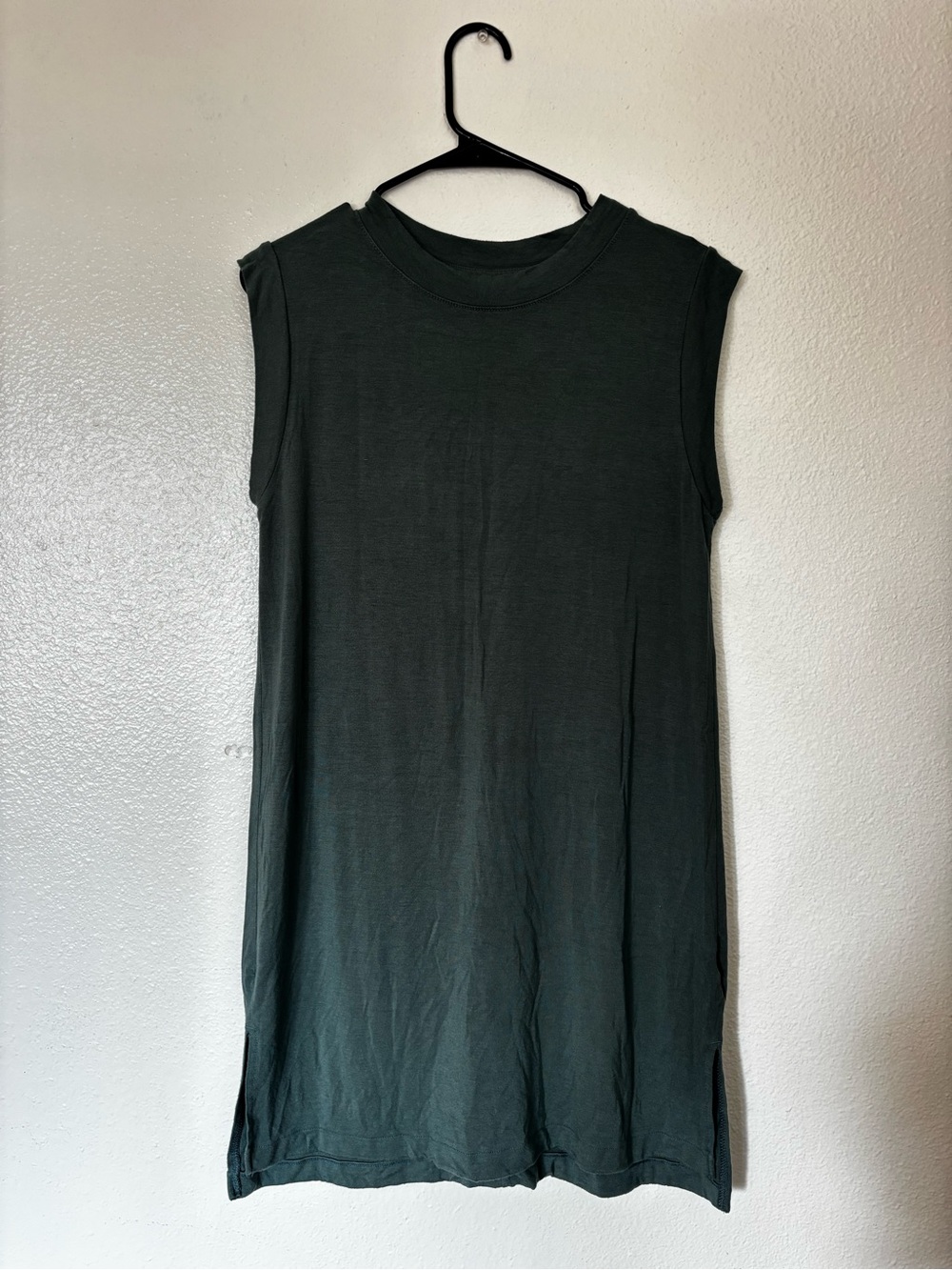 Casual Crewneck Tank T-Shirt Mini Dress with Side Slits